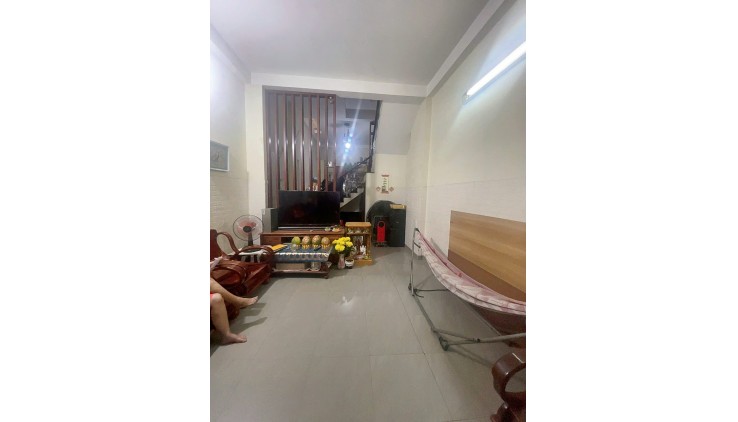 NGAY LÊ VĂN QUỚI 80m2 - 3 TẦNG - 3PN - HẺM XE HƠI -  SỔ HỒNG VUÔNG VỨC - CHỈ NHỈNH 6 TỶ